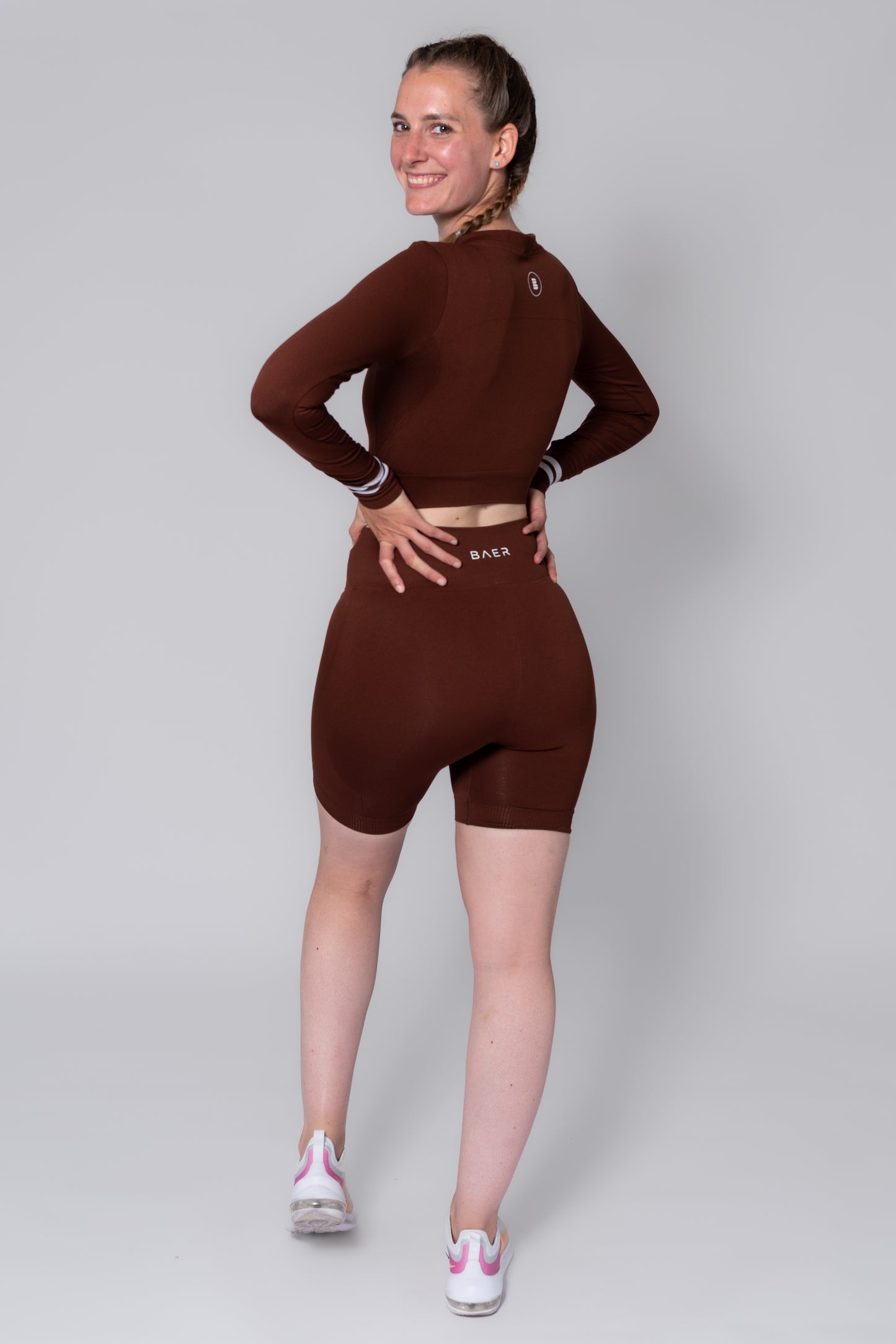 BAESICK - BROWN